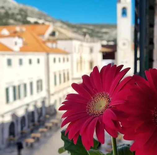 Stradun In The Heart Of Old * Ντουμπρόβνικ